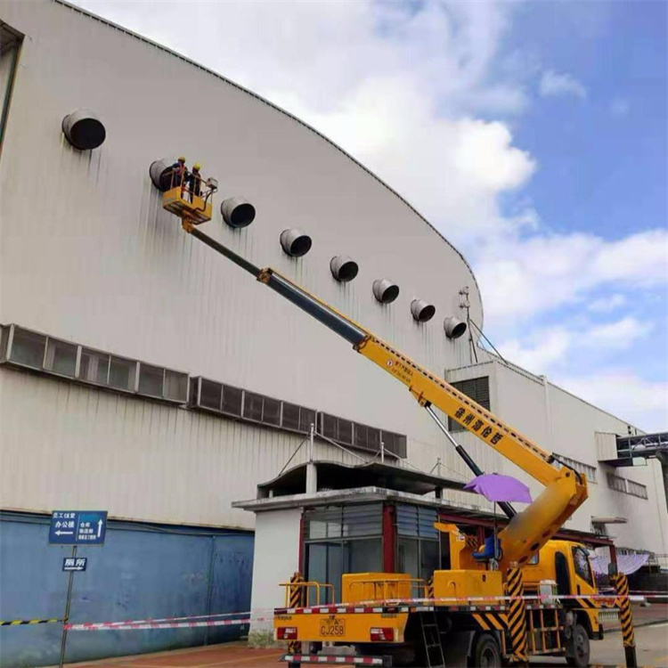 福州晋安高空作业车出租服务：专业广告牌安装解决方案