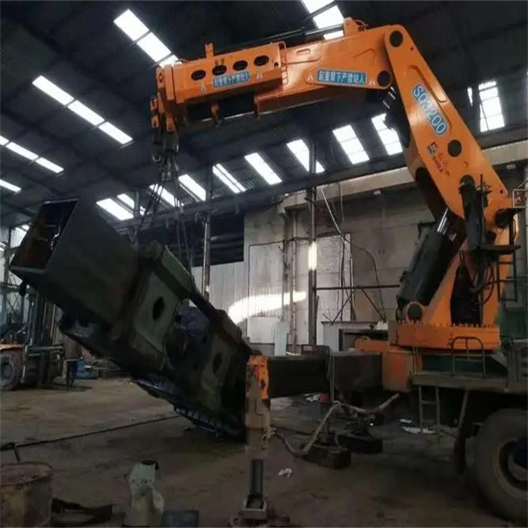 福州晋安130吨折臂吊车出租吊机租赁附近电话